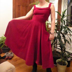 Robe de velours rouge